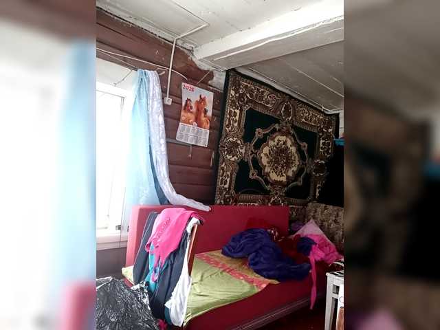 Madam-oss's BongaCams show and profile