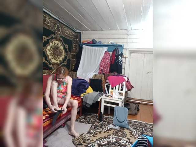 Madam-oss's BongaCams show and profile