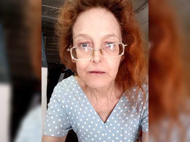 Madam-oss's BongaCams show and profile