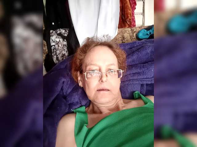 Madam-oss's BongaCams show and profile