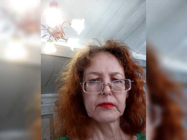 Madam-oss's BongaCams show and profile