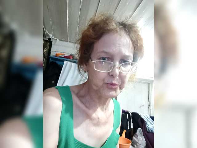 Madam-oss's BongaCams show and profile