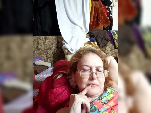 Madam-oss's BongaCams show and profile