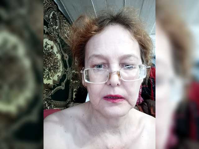 Madam-oss's BongaCams show and profile