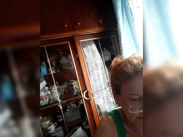 Madam-oss's BongaCams show and profile