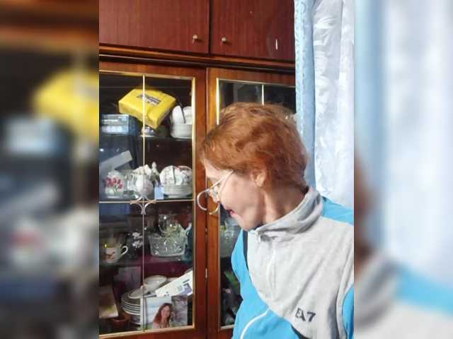 Madam-oss's BongaCams show and profile