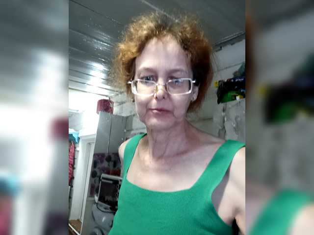 Madam-oss's BongaCams show and profile