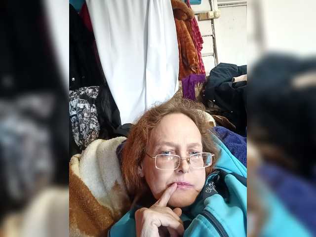 Madam-oss's BongaCams show and profile