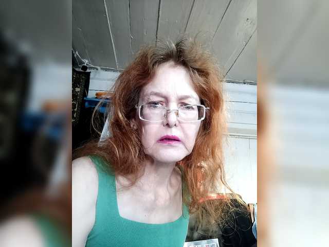 Madam-oss's BongaCams show and profile