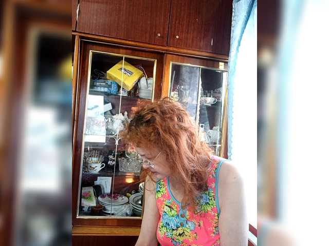 Madam-oss's BongaCams show and profile