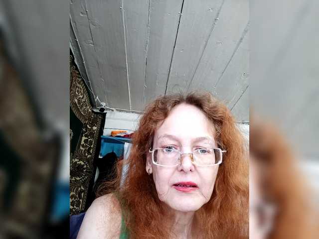 Madam-oss's BongaCams show and profile