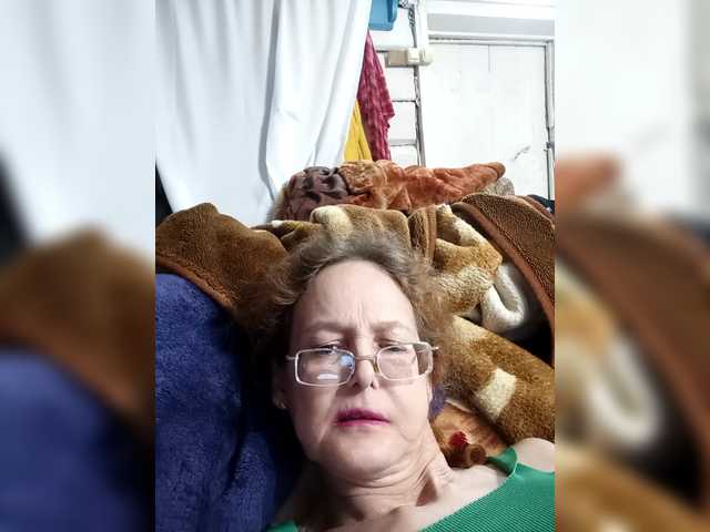 Madam-oss's BongaCams show and profile