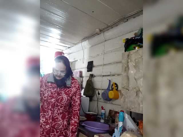 Madam-oss's BongaCams show and profile