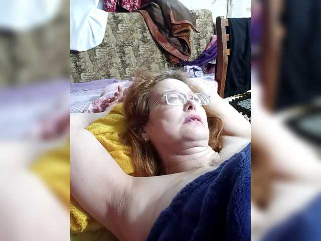 Madam-oss's BongaCams show and profile