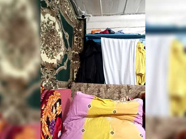 Madam-oss's BongaCams show and profile