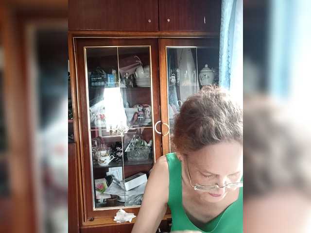 Madam-oss's BongaCams show and profile