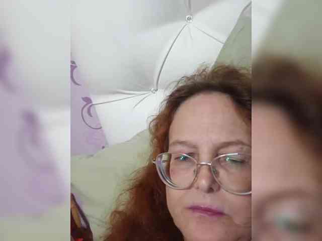 Madam-oss's webcam live show