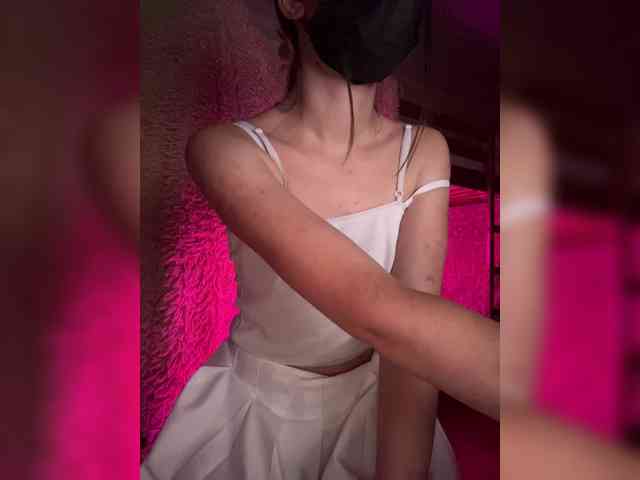 Asechka_888100 webcam
