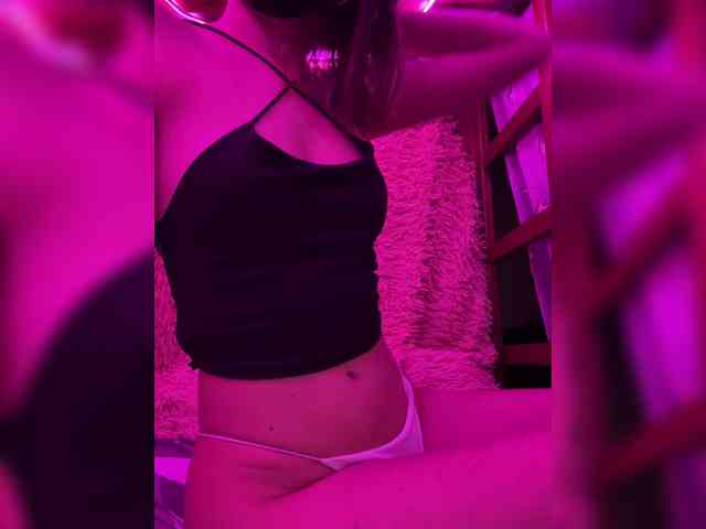 Asechka_888100 webcam