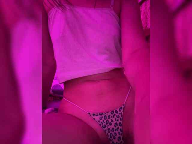 Asechka_888100 webcam