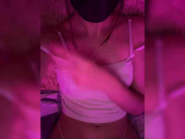 Asechka_888100 webcam