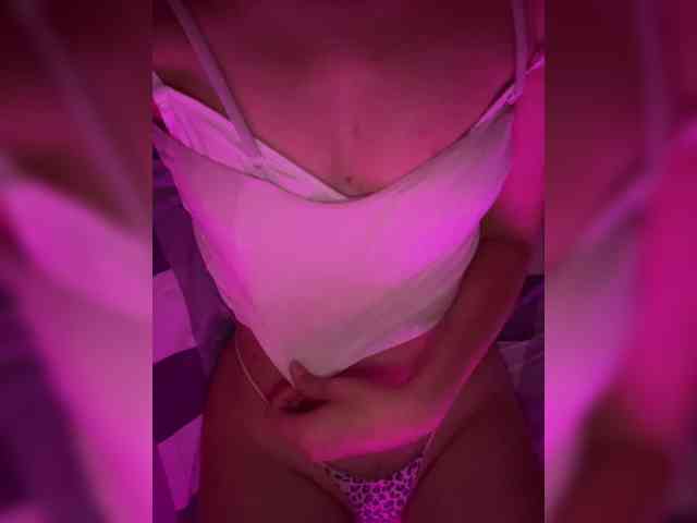 Asechka_888100 webcam