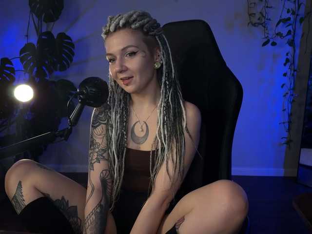 bySOVA's BongaCams show and profile