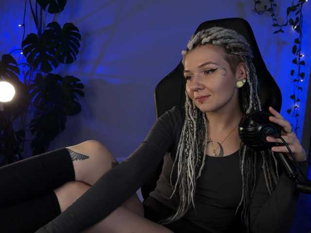 bySOVA's BongaCams show and profile