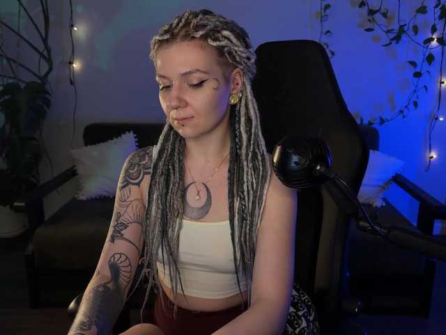 bySOVA's BongaCams show and profile