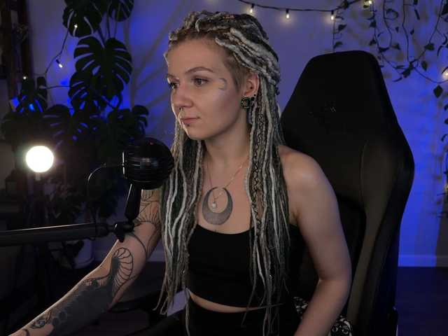 bySOVA's BongaCams show and profile