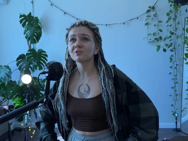 bySOVA's BongaCams show and profile