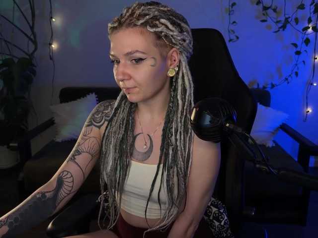 bySOVA's BongaCams show and profile