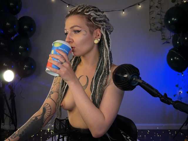 bySOVA's BongaCams show and profile