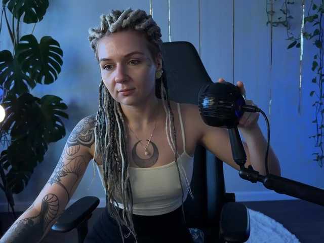 bySOVA's BongaCams show and profile