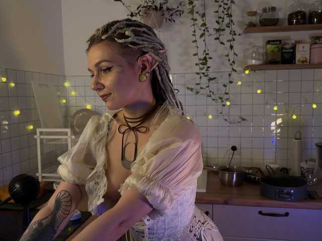 bySOVA's BongaCams show and profile