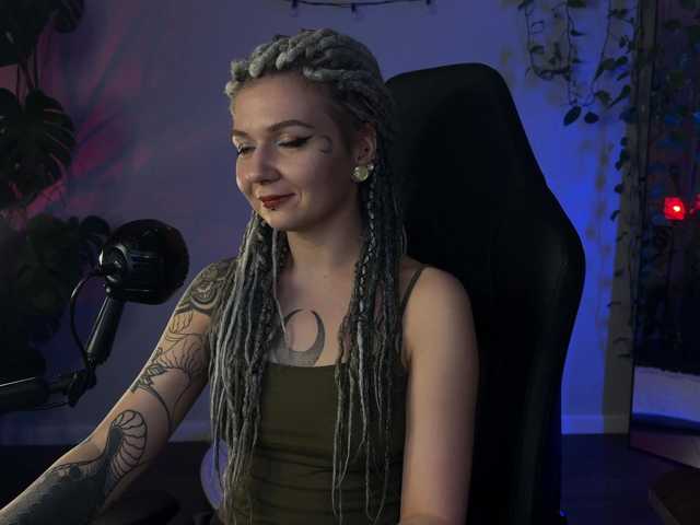 bySOVA's BongaCams show and profile