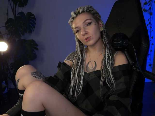 bySOVA's BongaCams show and profile