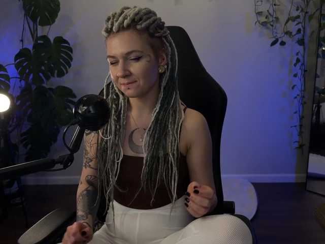 bySOVA's BongaCams show and profile