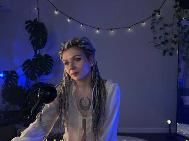 bySOVA's BongaCams show and profile