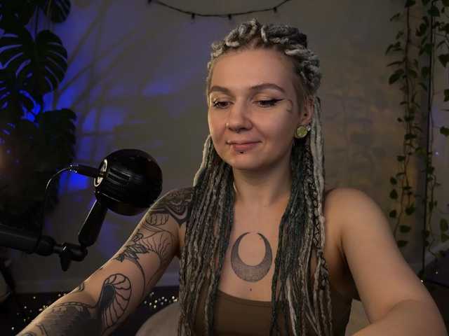 bySOVA's BongaCams show and profile
