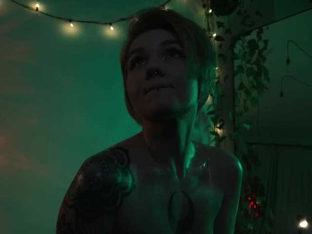 bySOVA's BongaCams show and profile