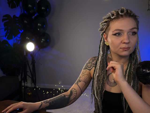 bySOVA's BongaCams show and profile