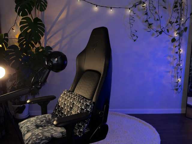 bySOVA's BongaCams show and profile