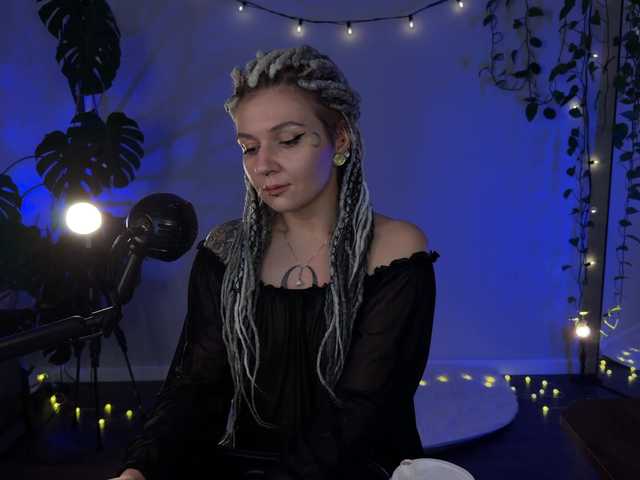 bySOVA's BongaCams show and profile