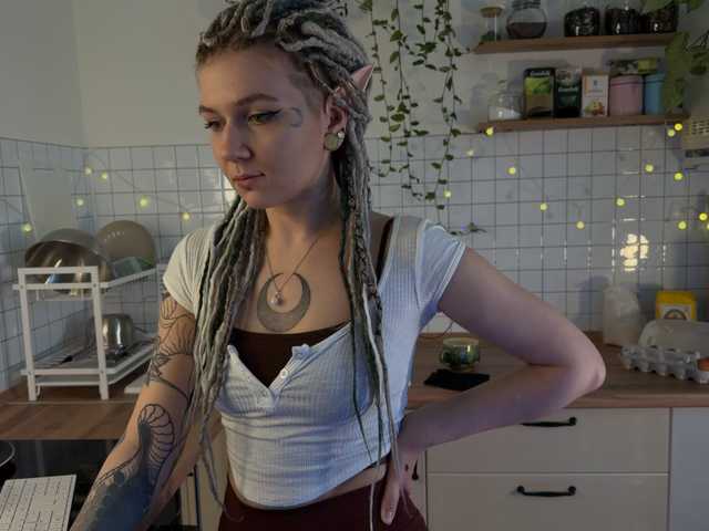 bySOVA's BongaCams show and profile