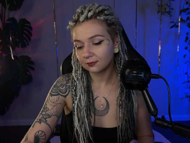 bySOVA's BongaCams show and profile