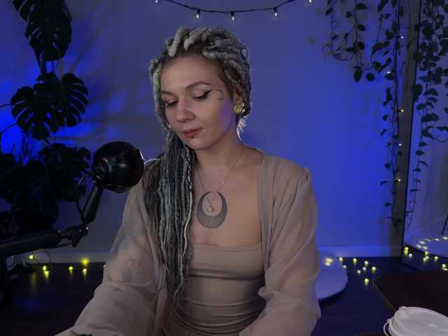 bySOVA's BongaCams show and profile