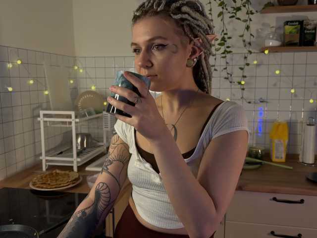 bySOVA's BongaCams show and profile