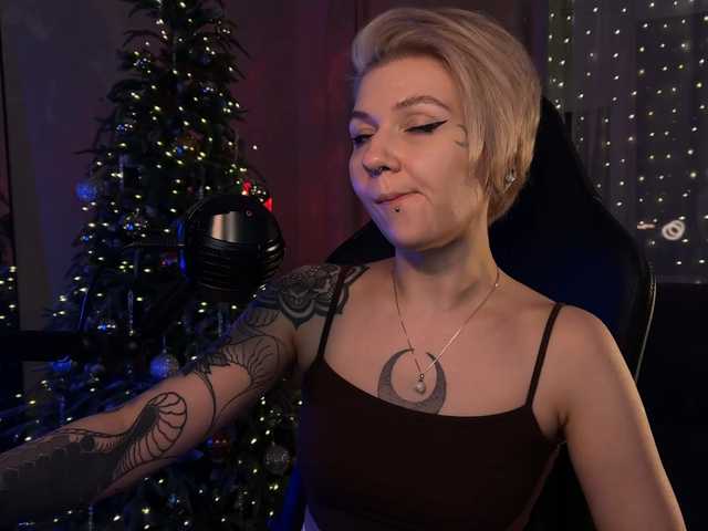bySOVA's BongaCams show and profile