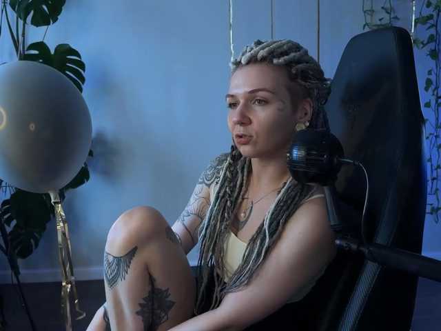 bySOVA's BongaCams show and profile